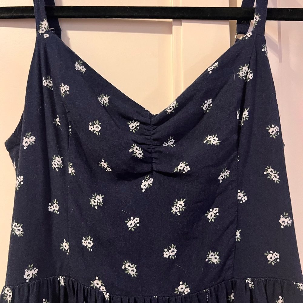 HOLLISTER DRESS WITH OPEN BACK - Picture 2 of 4